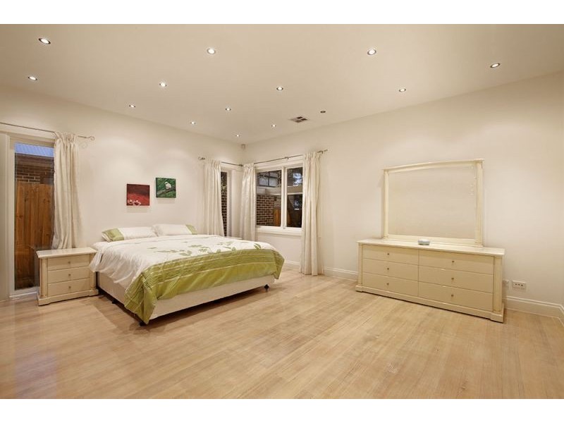 2/51 Deep Creek Road, Mitcham VIC 3132