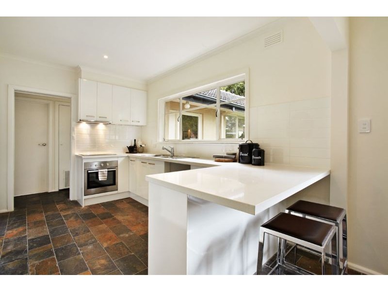 11 Sylvan Court, Forest Hill VIC 3131