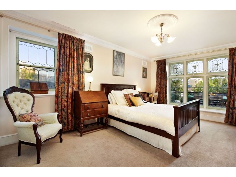 31 Thames Street, Box Hill VIC 3128