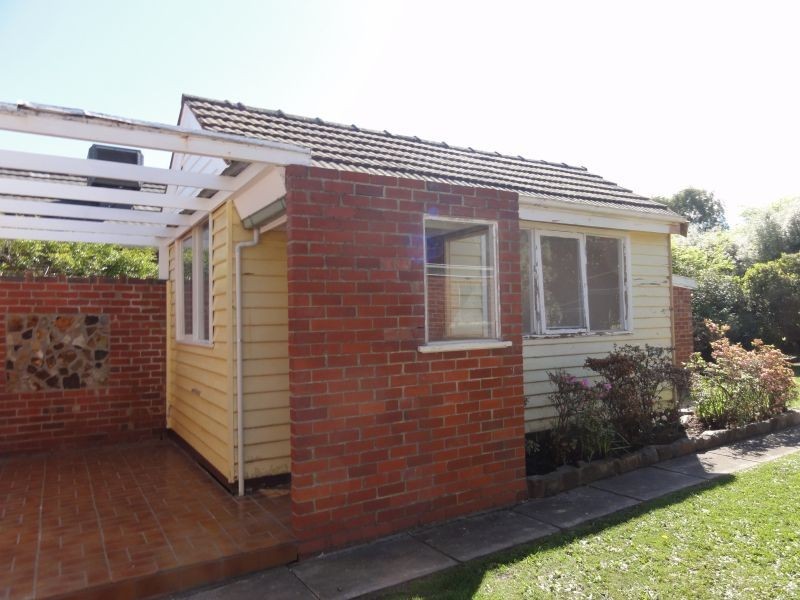 29 Larch Street, Blackburn VIC 3130
