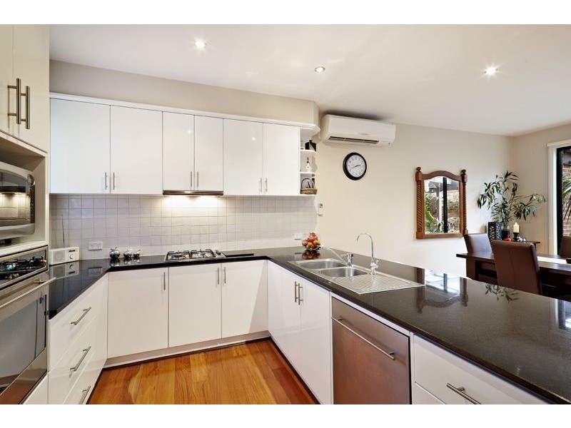 2/47 Deep Creek Road, Mitcham VIC 3132