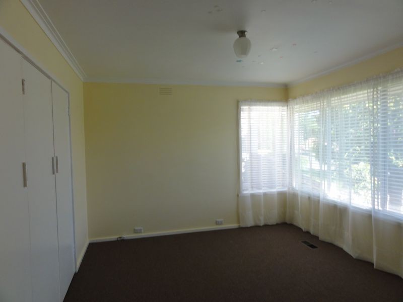 28 Bellevue Avenue, Burwood East VIC 3151