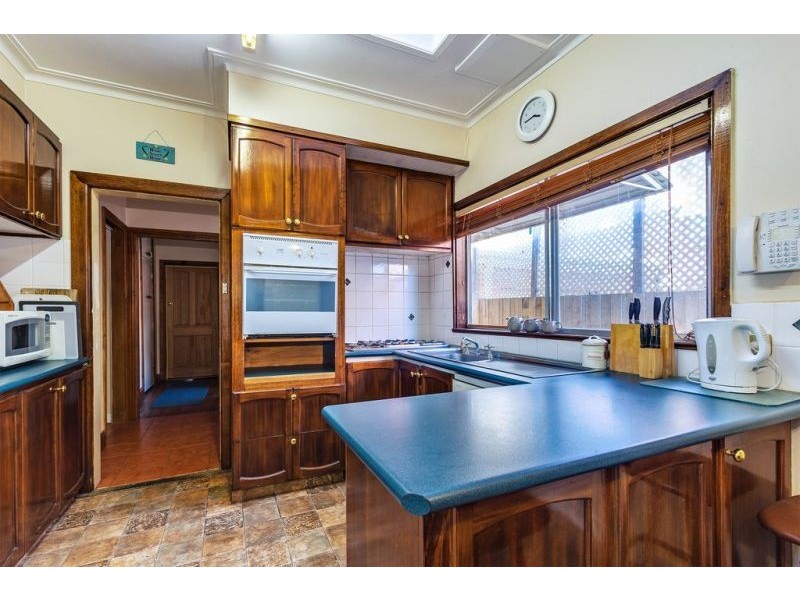 9 Clare Street, Blackburn VIC 3130