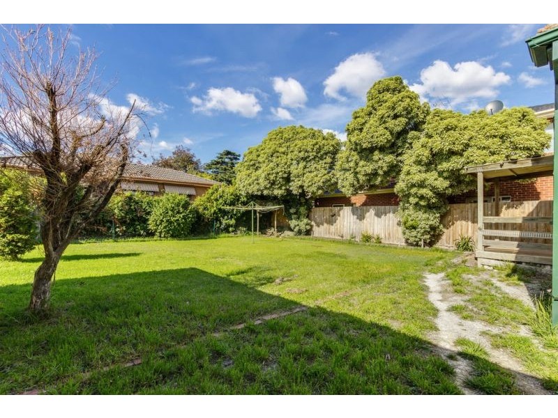 9 Clare Street, Blackburn VIC 3130