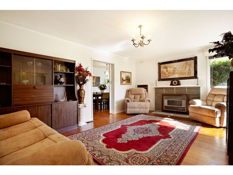 130 Mahoneys Road, Forest Hill VIC 3131