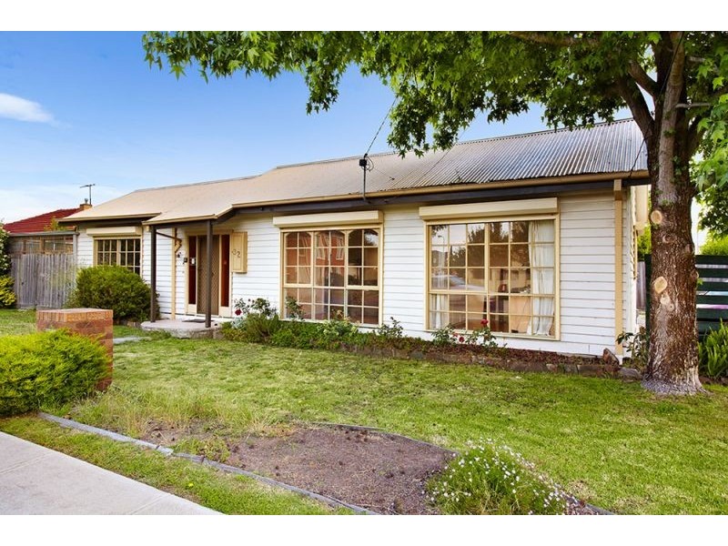 32 Springfield Road, Blackburn VIC 3130