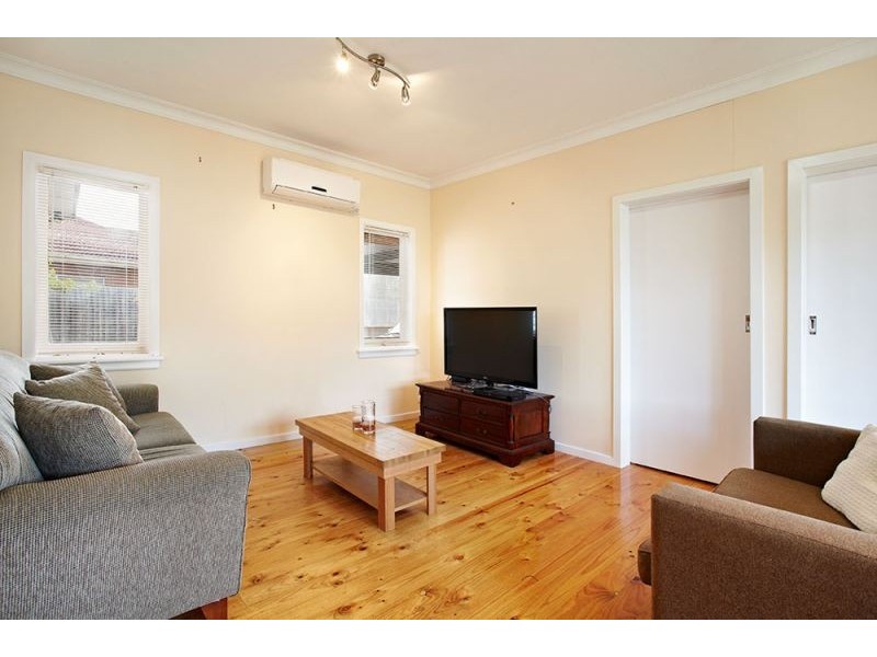 32 Springfield Road, Blackburn VIC 3130