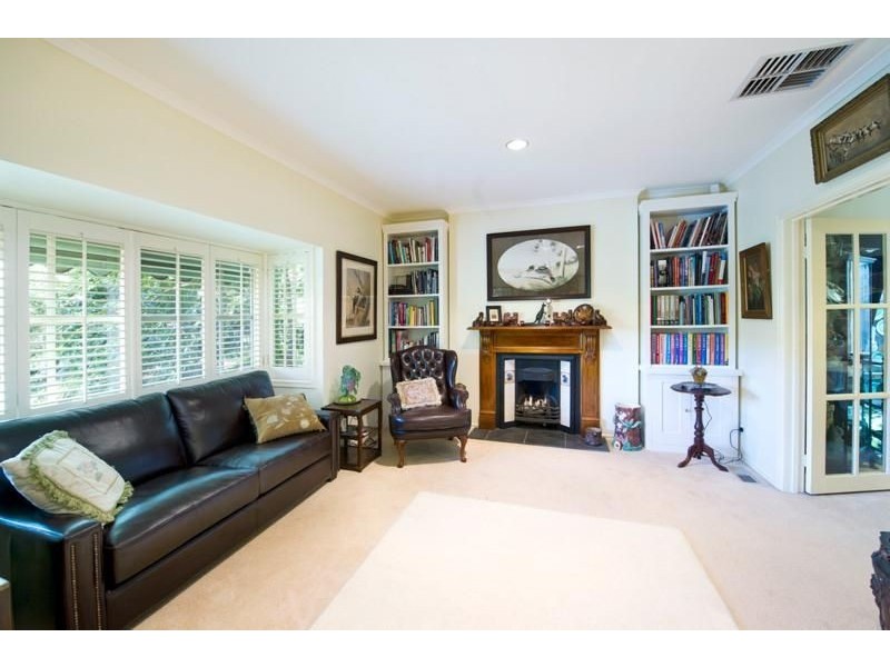 39 Laurel Grove North, Blackburn VIC 3130