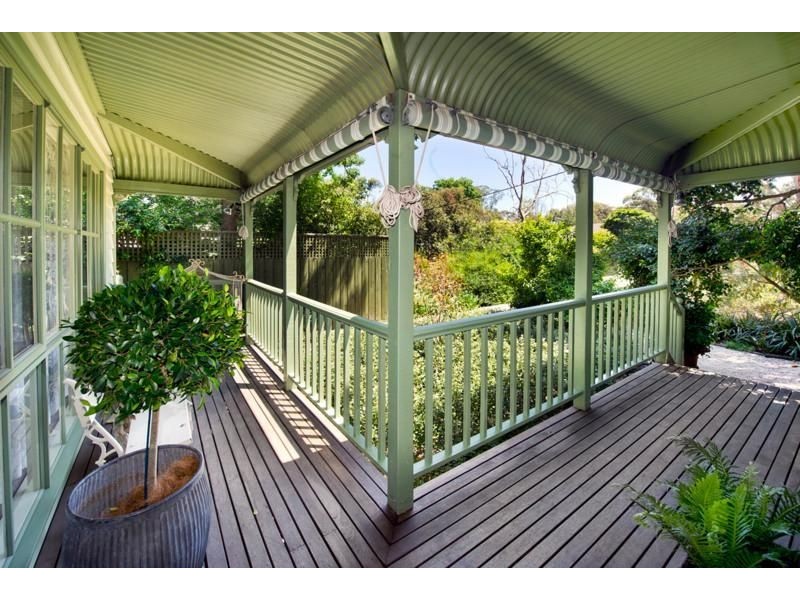 39 Laurel Grove North, Blackburn VIC 3130