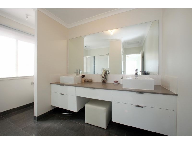 44 View Grand Rise, Lysterfield VIC 3156