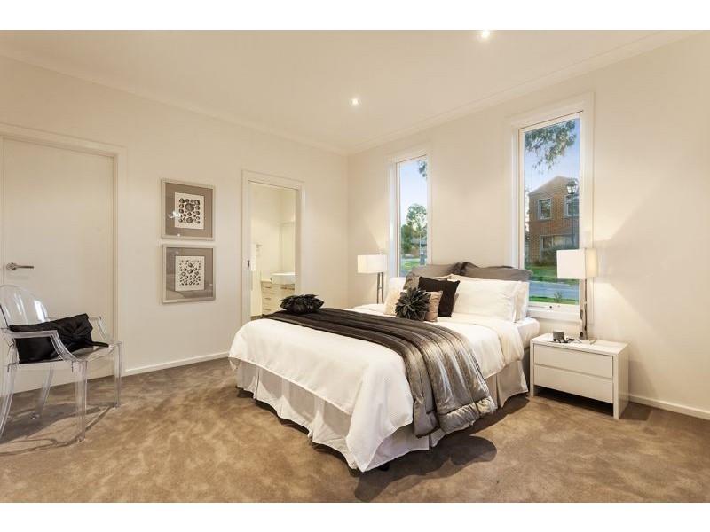 33 Mulsanne Way, Donvale VIC 3111