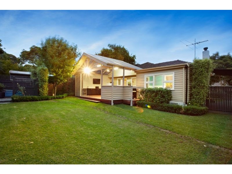 62 Churinga Avenue, Mitcham VIC 3132