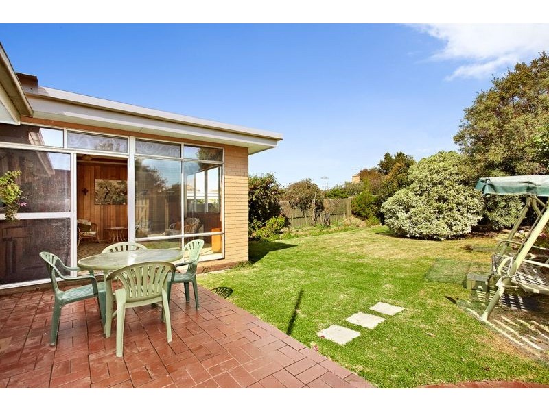 16 Benjamin Street, Box Hill North VIC 3129