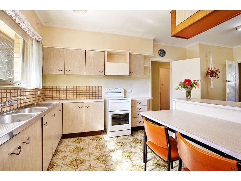 1 Yea Court, Forest Hill VIC 3131