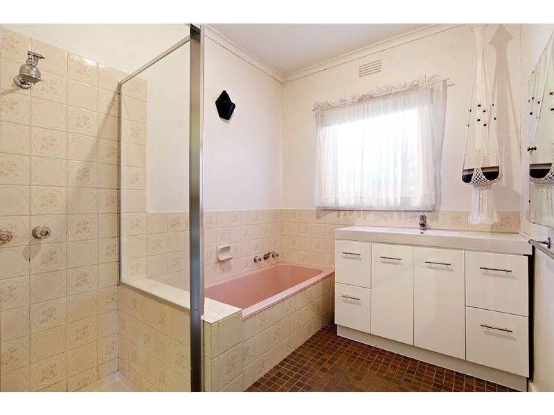 1 Yea Court, Forest Hill VIC 3131