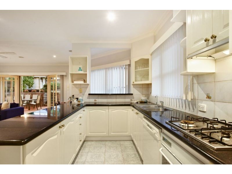 21 Leonard Street, Burwood VIC 3125