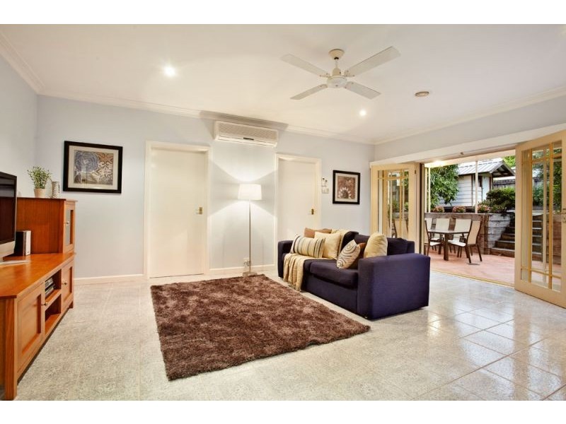 21 Leonard Street, Burwood VIC 3125