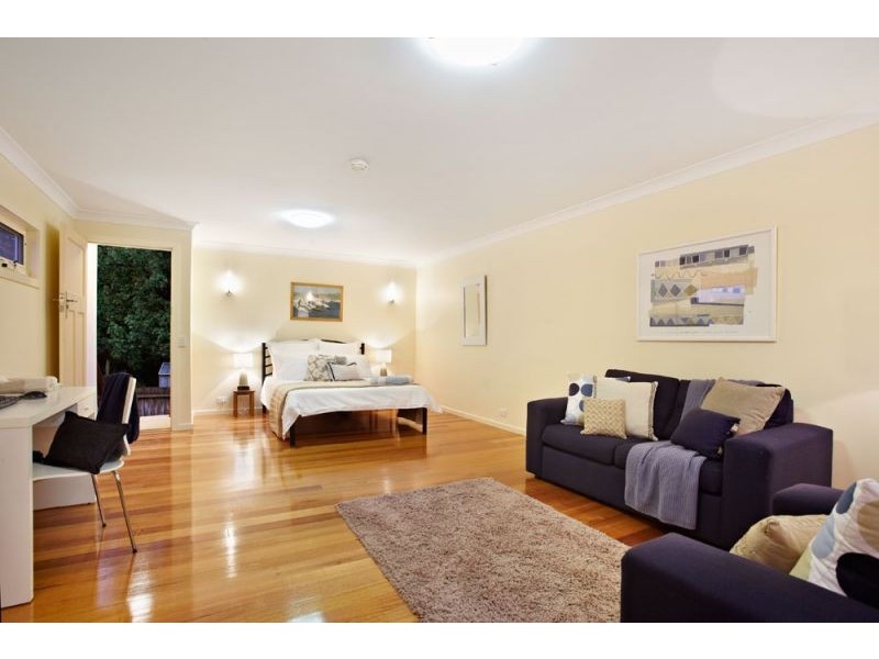 21 Leonard Street, Burwood VIC 3125