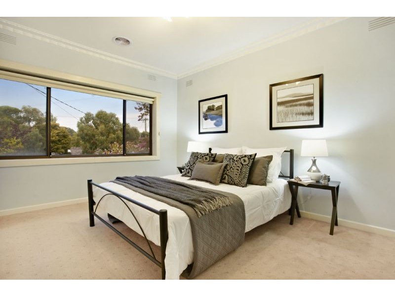 21 Leonard Street, Burwood VIC 3125