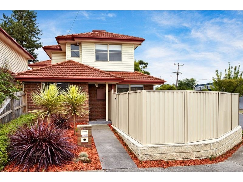 61 Barkly Terrace, Mitcham VIC 3132