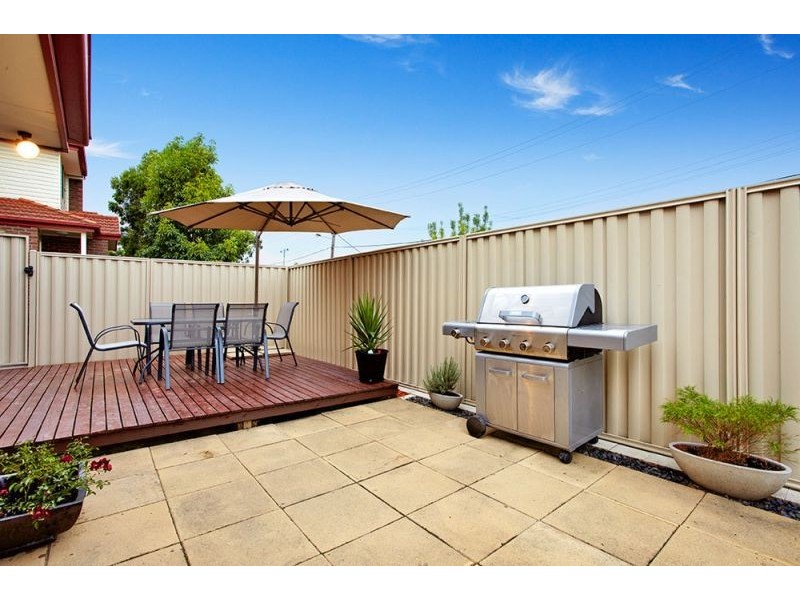 61 Barkly Terrace, Mitcham VIC 3132