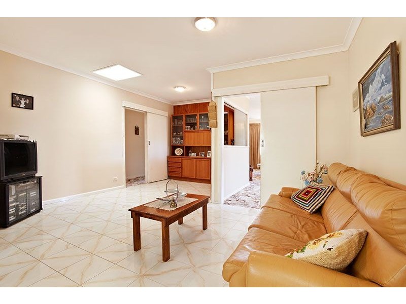 19 Rochdale Drive, Burwood East VIC 3151
