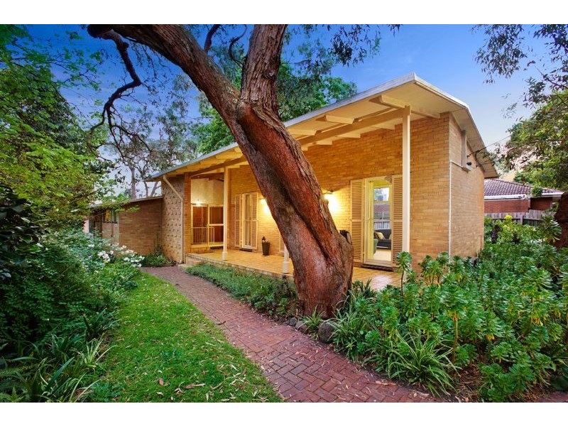 35 The Avenue, Blackburn VIC 3130