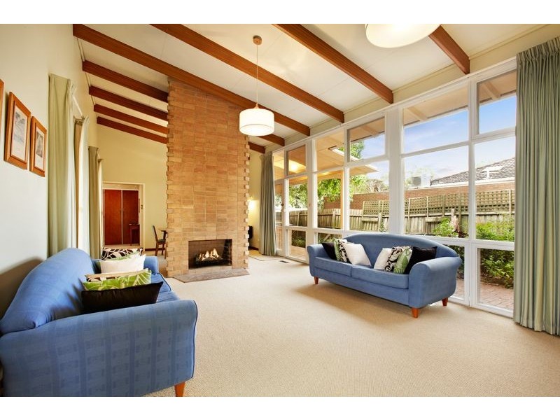 35 The Avenue, Blackburn VIC 3130