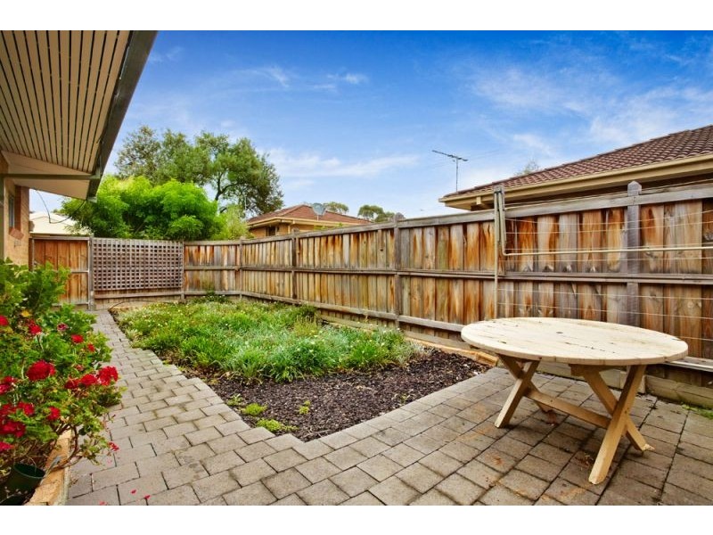 1& 2/14 Summit Road, Burwood VIC 3125