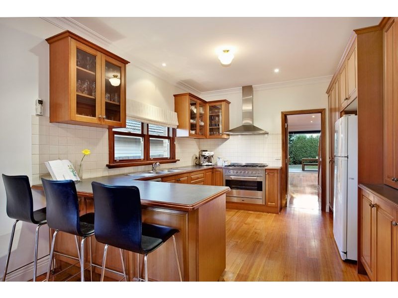 9 Gay Street, Blackburn North VIC 3130