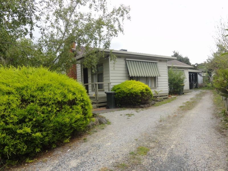12 Rialton Avenue, Blackburn North VIC 3130