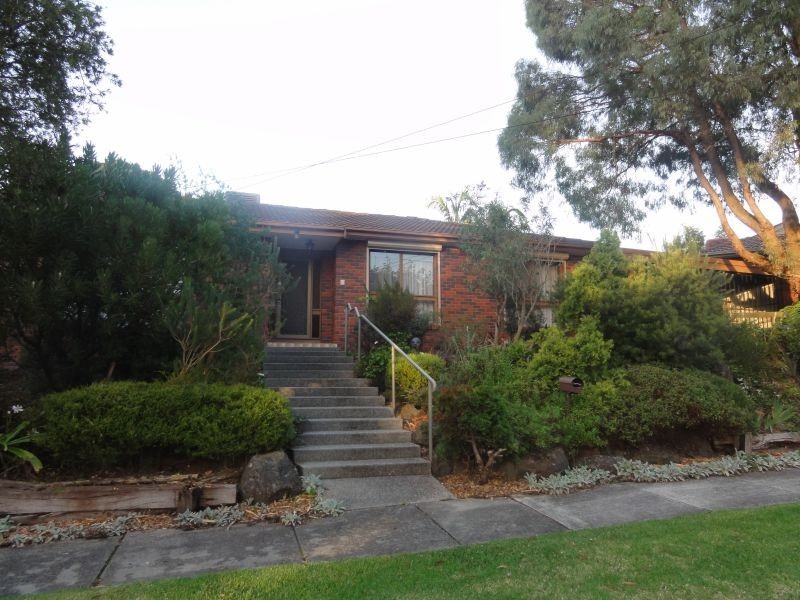 90 Orient Avenue, Mitcham VIC 3132