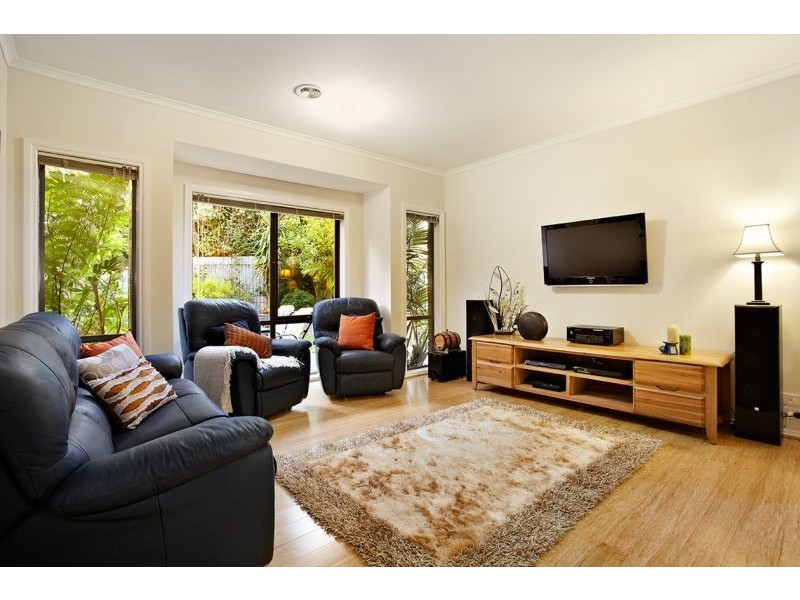 13 Nursery Way, Burwood VIC 3125