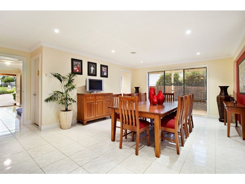 11 Jenner Street, Blackburn South VIC 3130