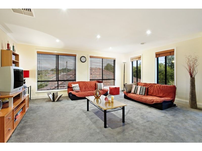 11 Jenner Street, Blackburn South VIC 3130