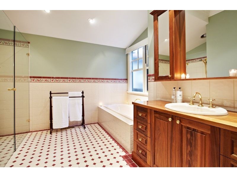 63 Dorking Road, Box Hill North VIC 3129