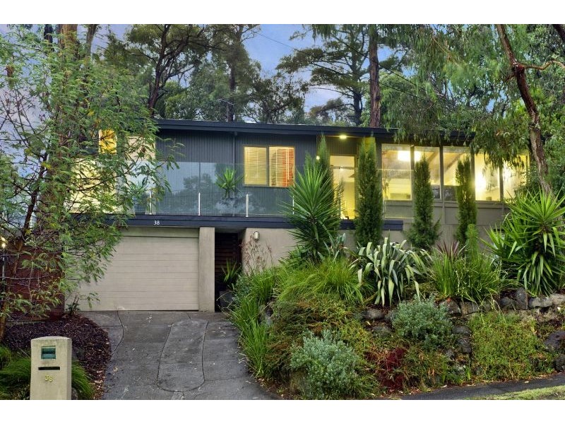 38 Wattle Valley Road, Mitcham VIC 3132