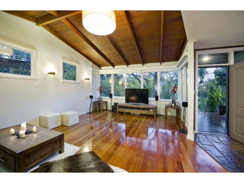 38 Wattle Valley Road, Mitcham VIC 3132