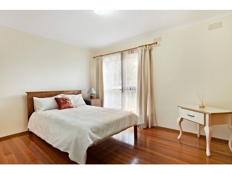 2 Bronhill Road, Ringwood East VIC 3135