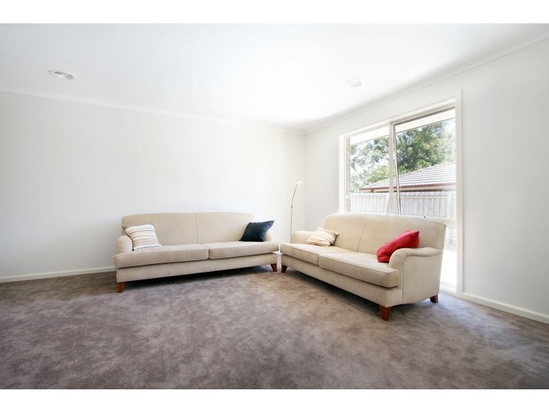 2/2 Stradbroke Road, Boronia VIC 3155