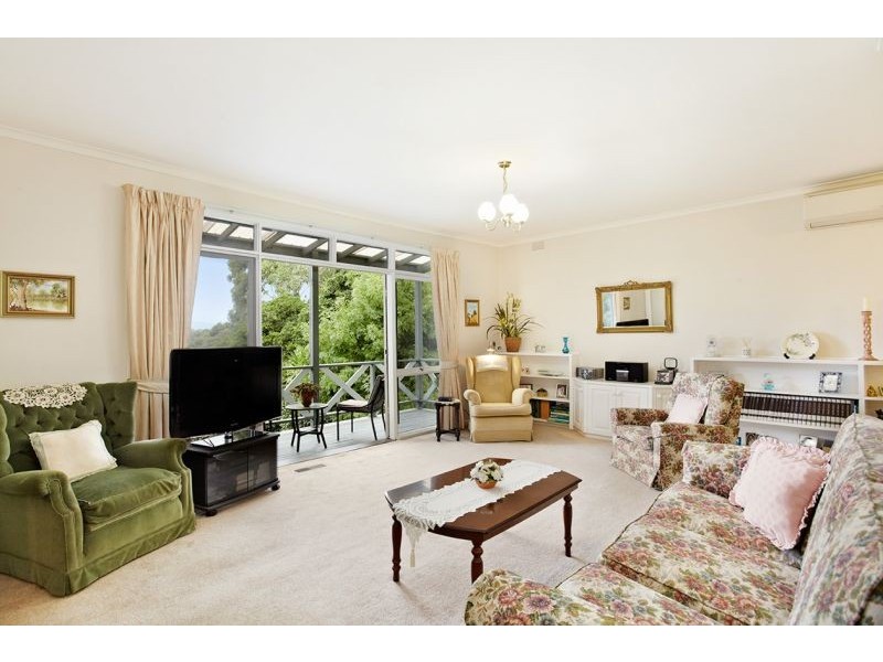 30 Young Street, Donvale VIC 3111