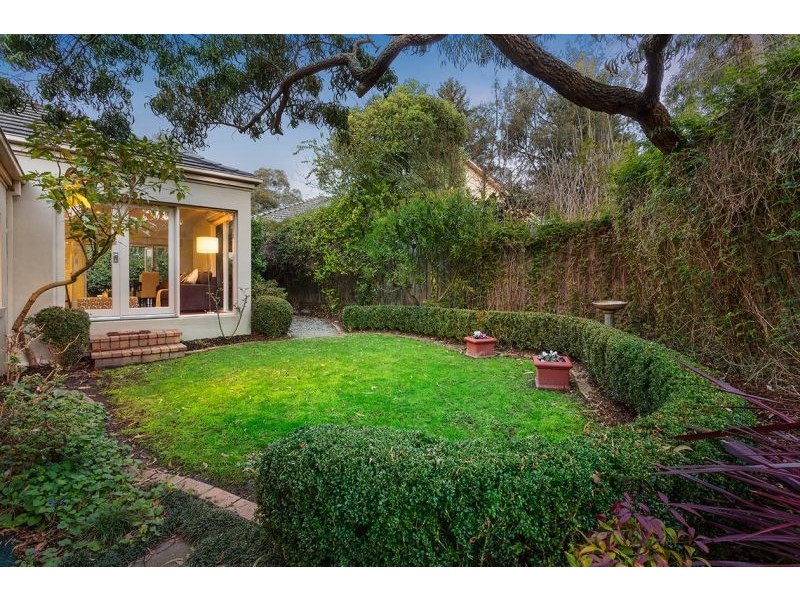 1/20a Halley Street, Blackburn VIC 3130