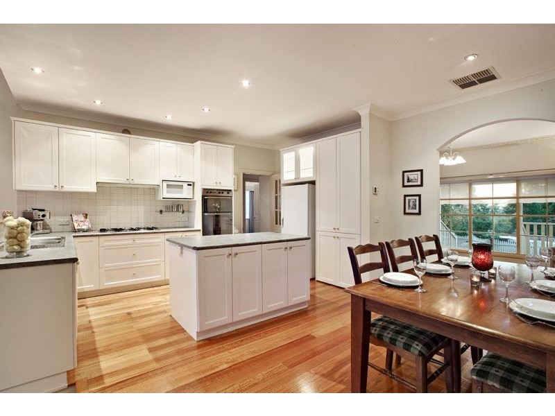 3 Dobell Street, Blackburn South VIC 3130