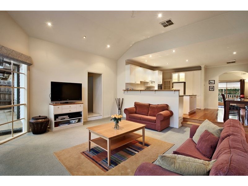 3 Dobell Street, Blackburn South VIC 3130