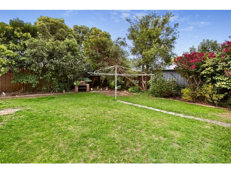 19 Lee Ann Street, Blackburn South VIC 3130