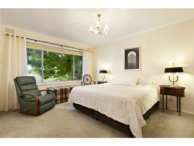 12 Rosaline Avenue, Mount Waverley VIC 3149