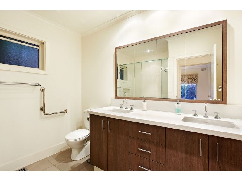 12 Rosaline Avenue, Mount Waverley VIC 3149