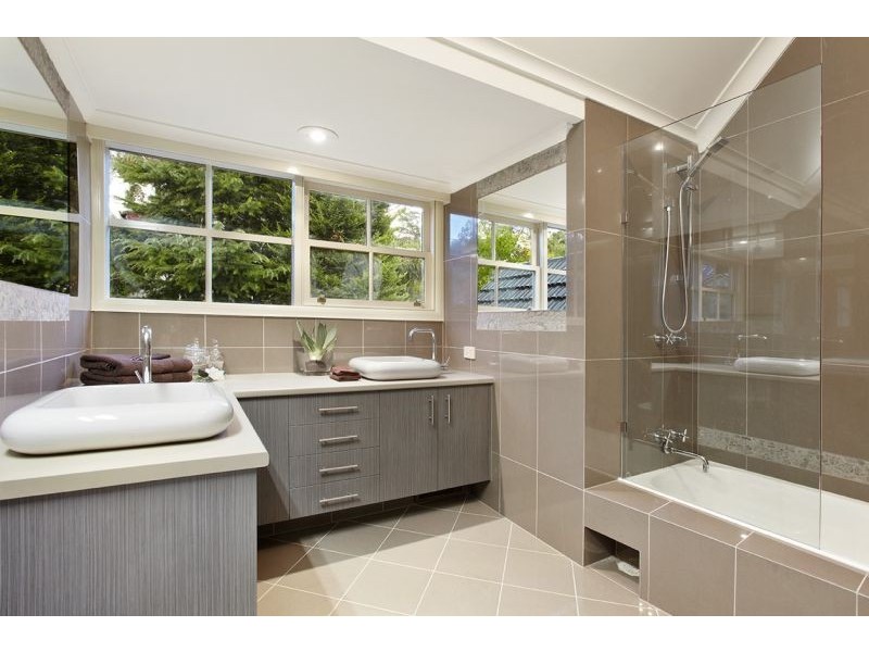 31 Nara Road, Mitcham VIC 3132