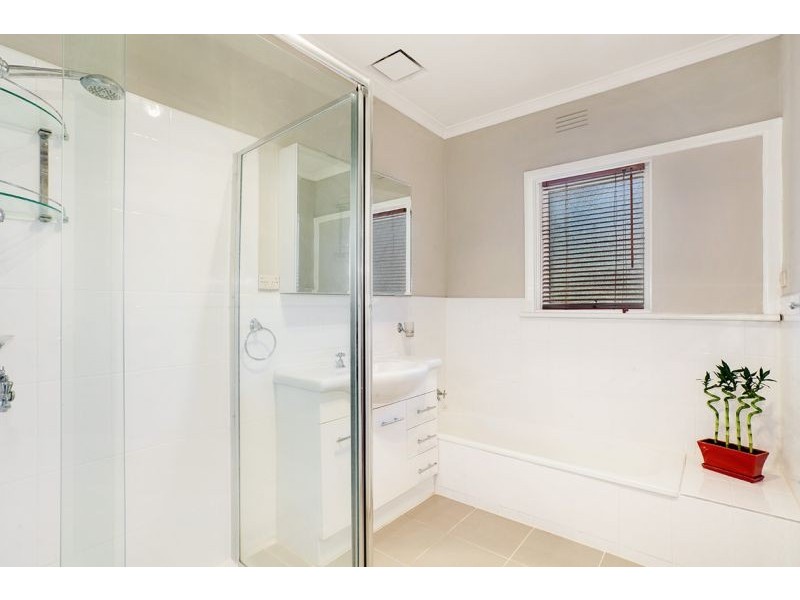 36 Slater Avenue, Blackburn North VIC 3130