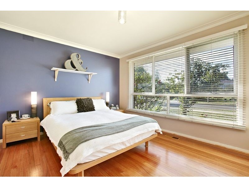 16 Windella Crescent, Glen Waverley VIC 3150